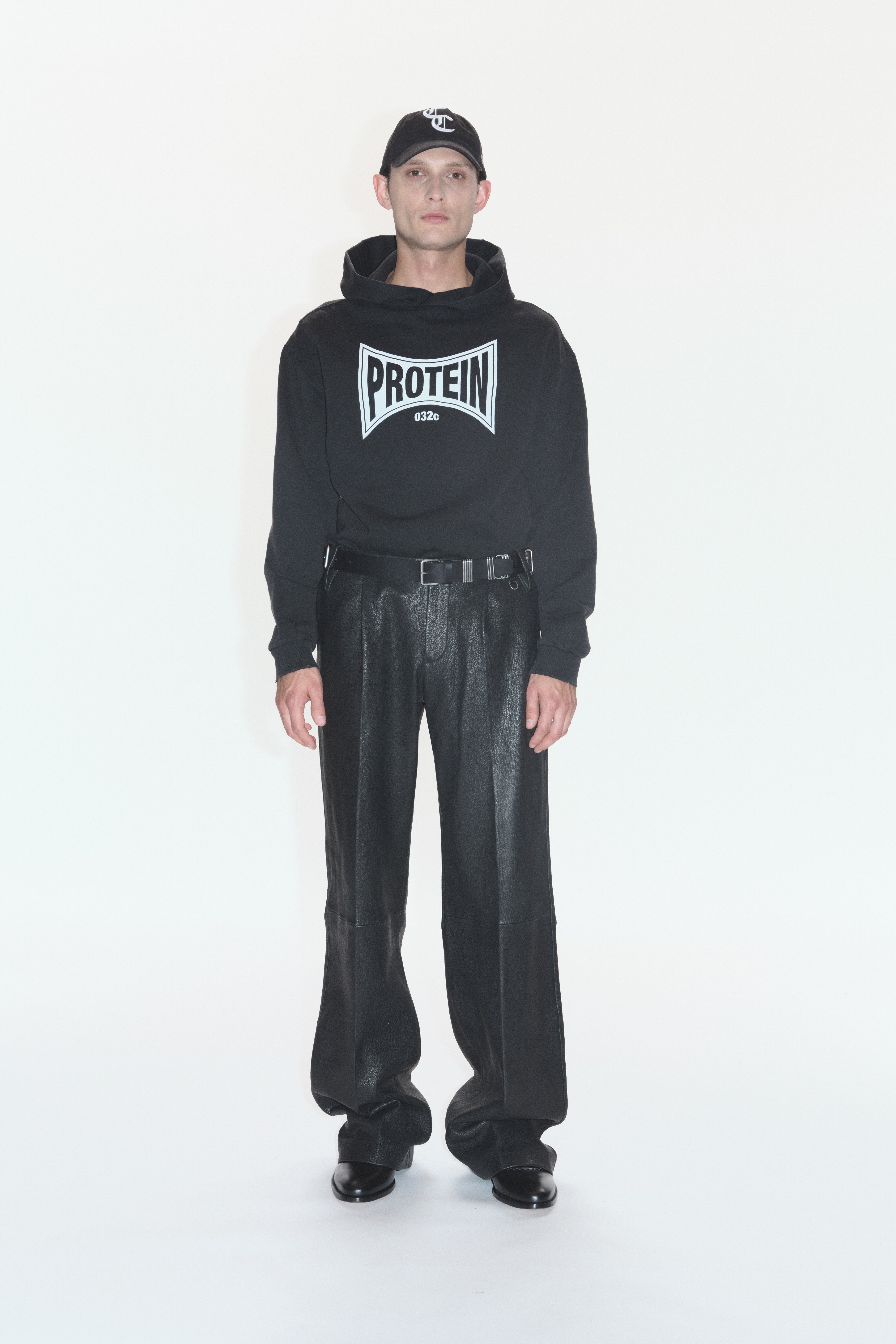 Men's Sweatshirts & Hoodies – 032c