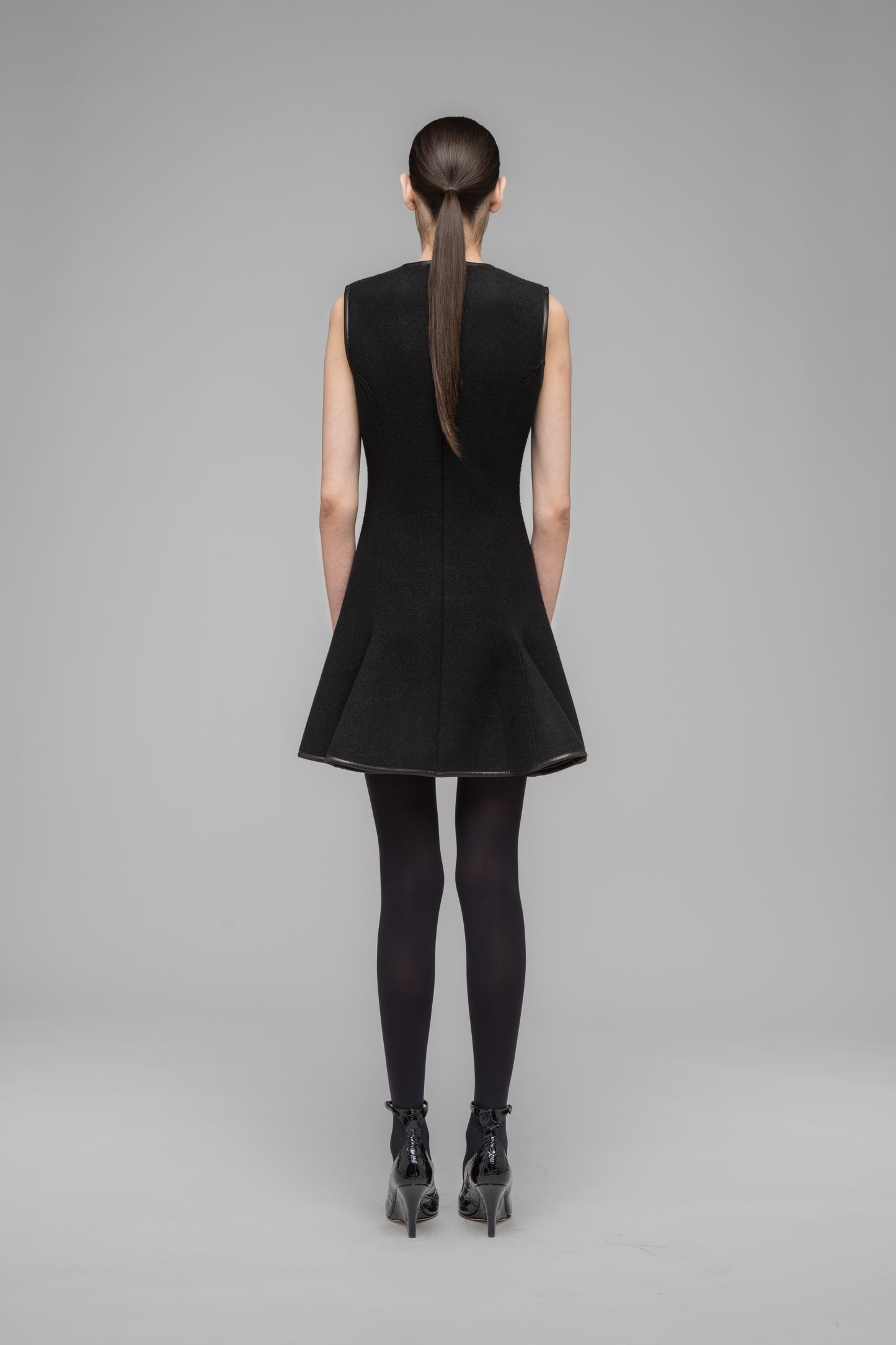 NEOPRENE WOOL SHORT DRESS