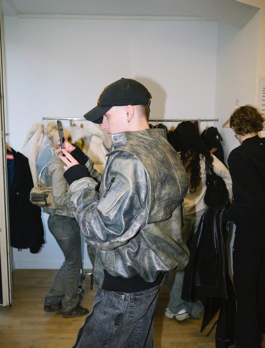 032c Annual Sample Sale