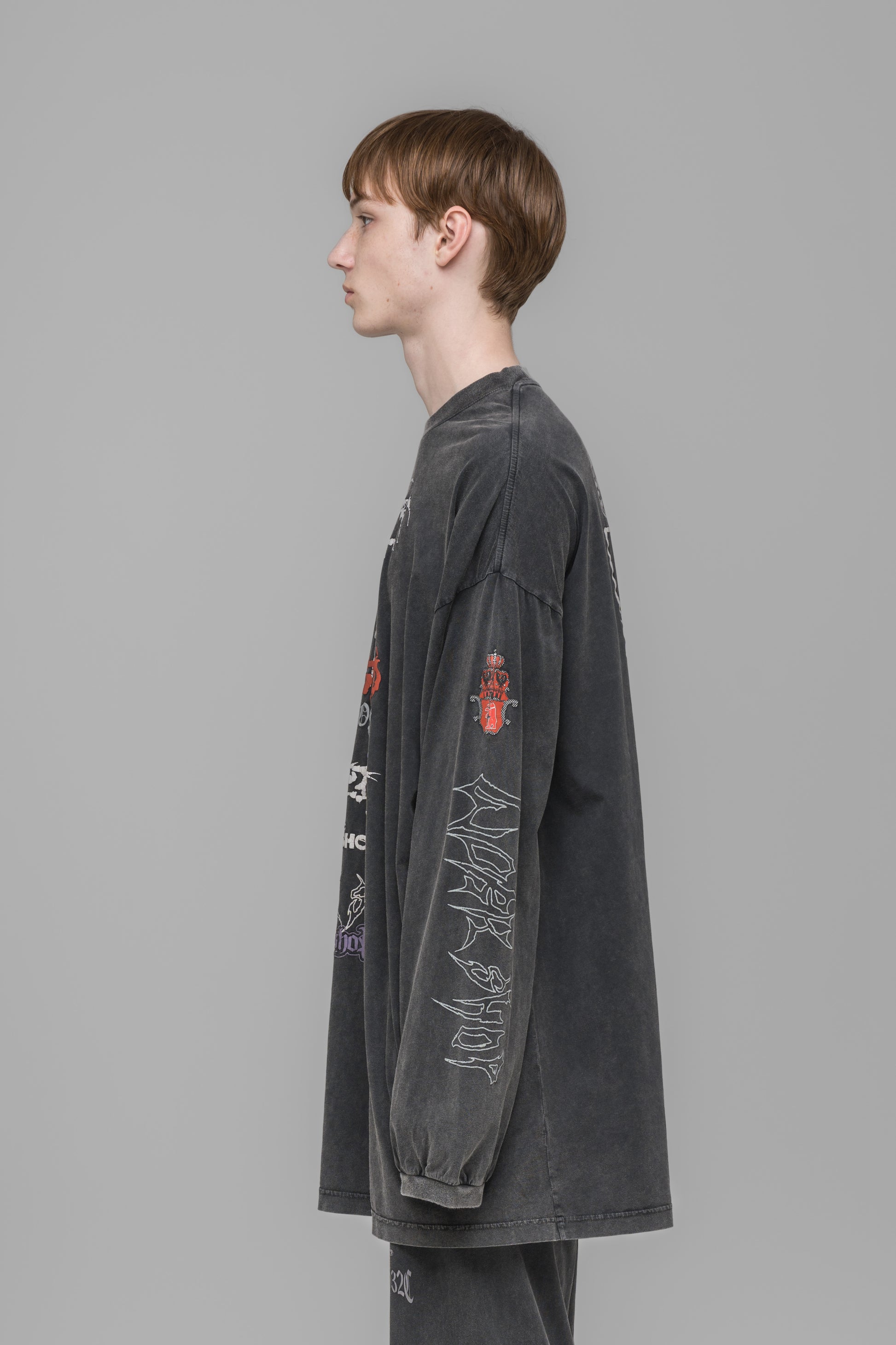 OVERSIZED LONGSLEEVE