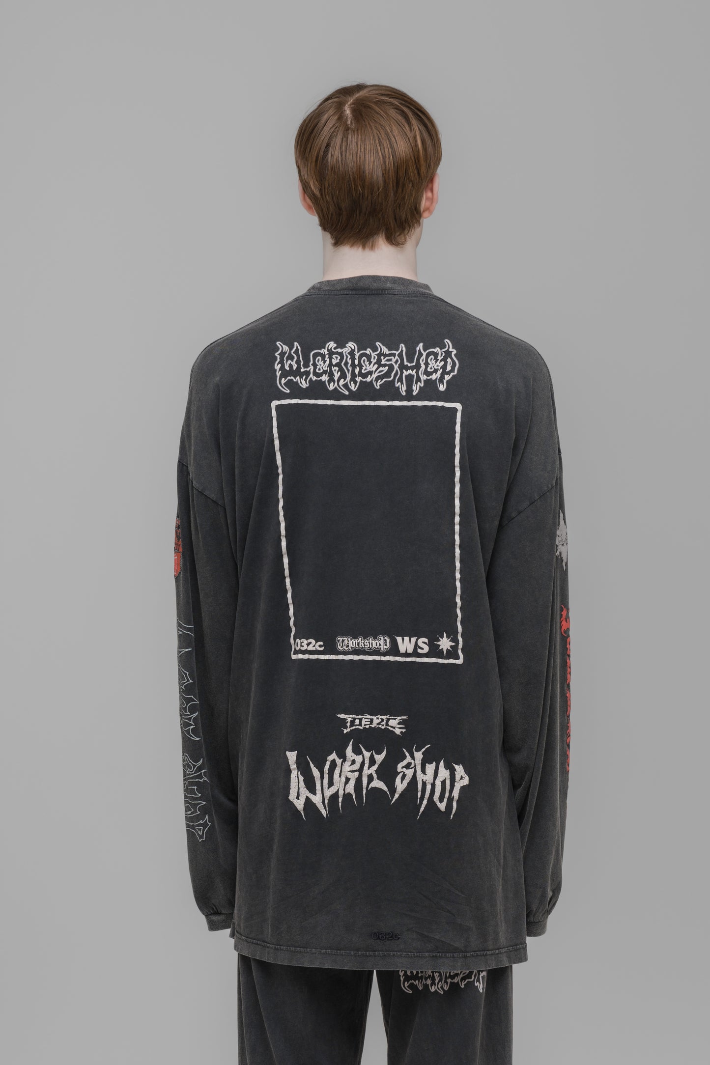 OVERSIZED LONGSLEEVE
