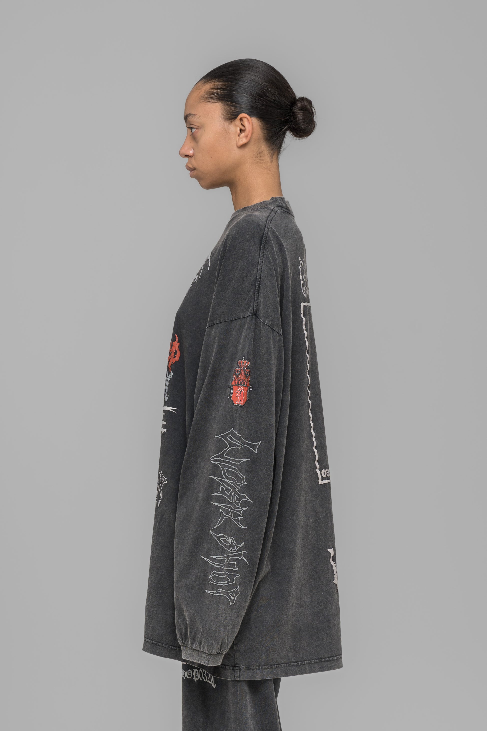 OVERSIZED LONGSLEEVE