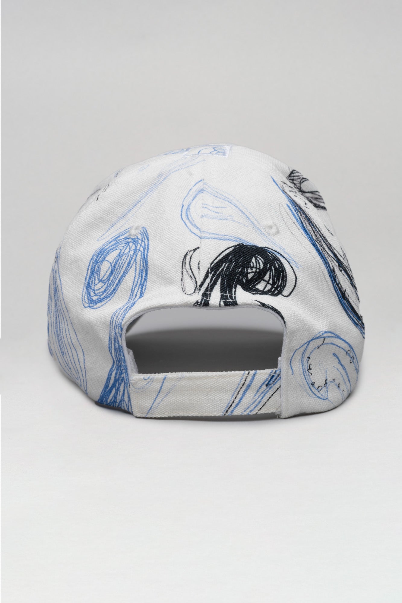 PAISLEY SCRIBBLE CAP – 032c
