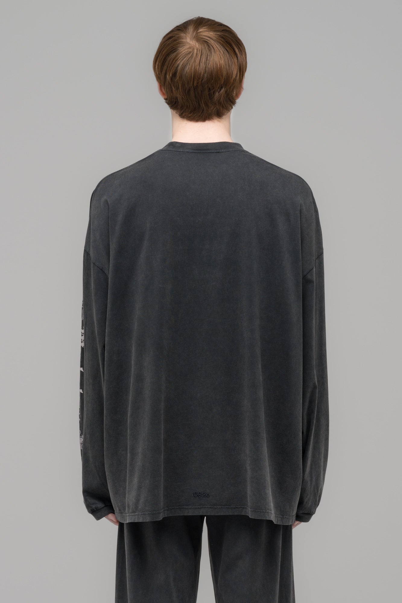 OVERSIZED LONGSLEEVE 