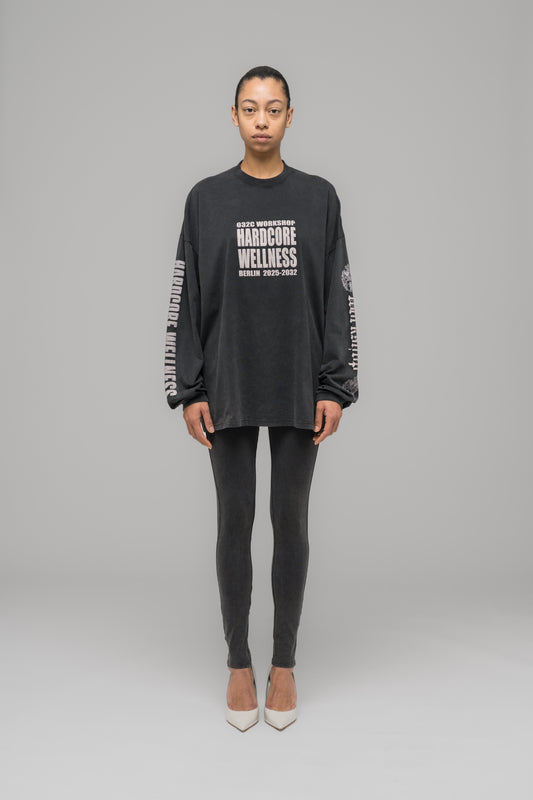 "HARDCORE WELLNESS" OVERSIZED LONGSLEEVE