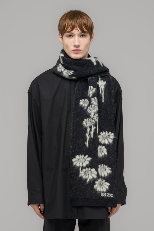 "MELTING DAISIES" SCARF