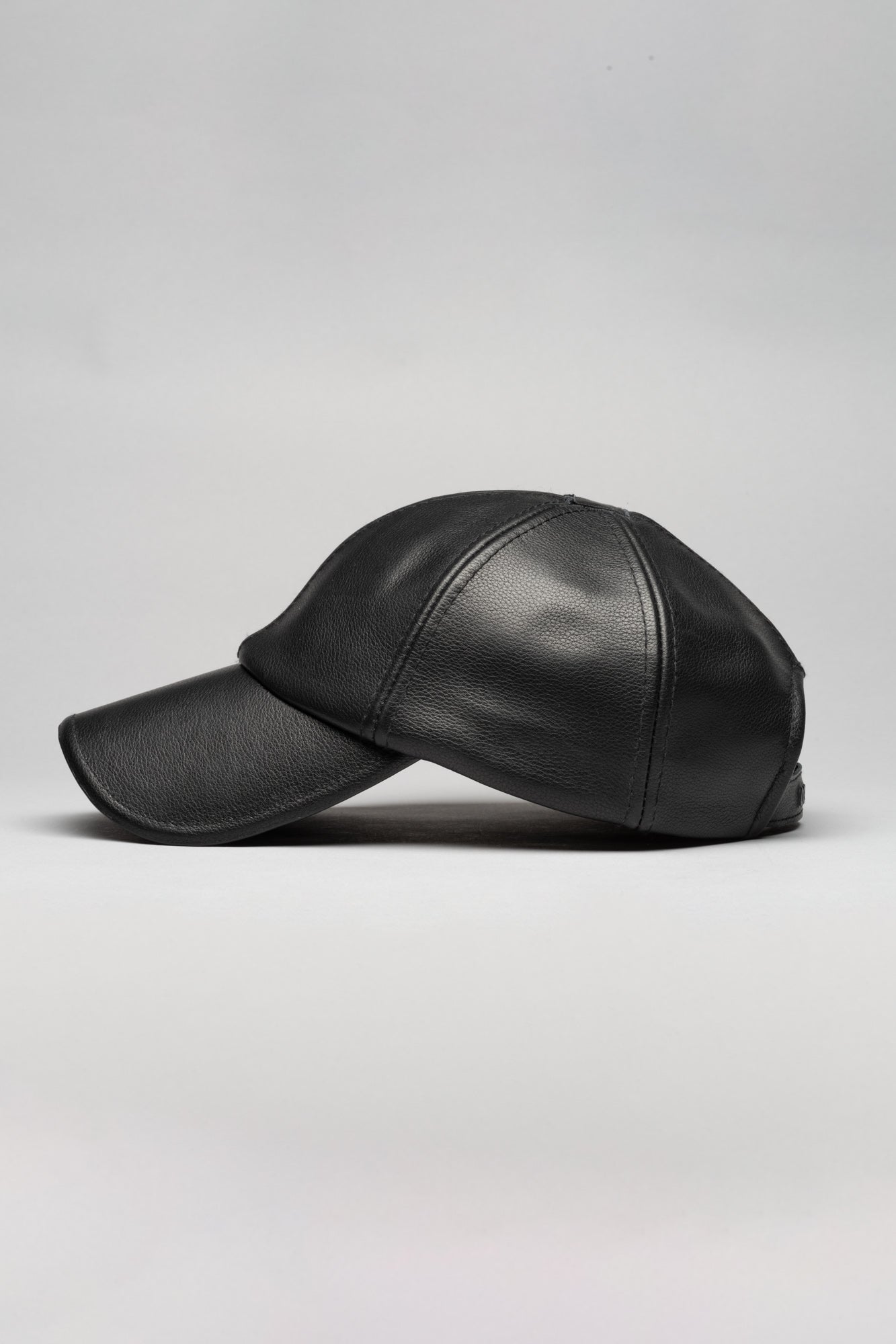 LEATHER CAP