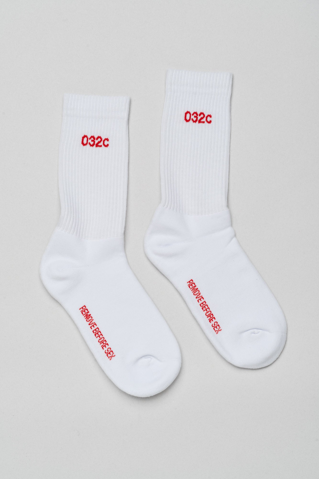 032c Socks REMOVE BEFORE SEX White/Red