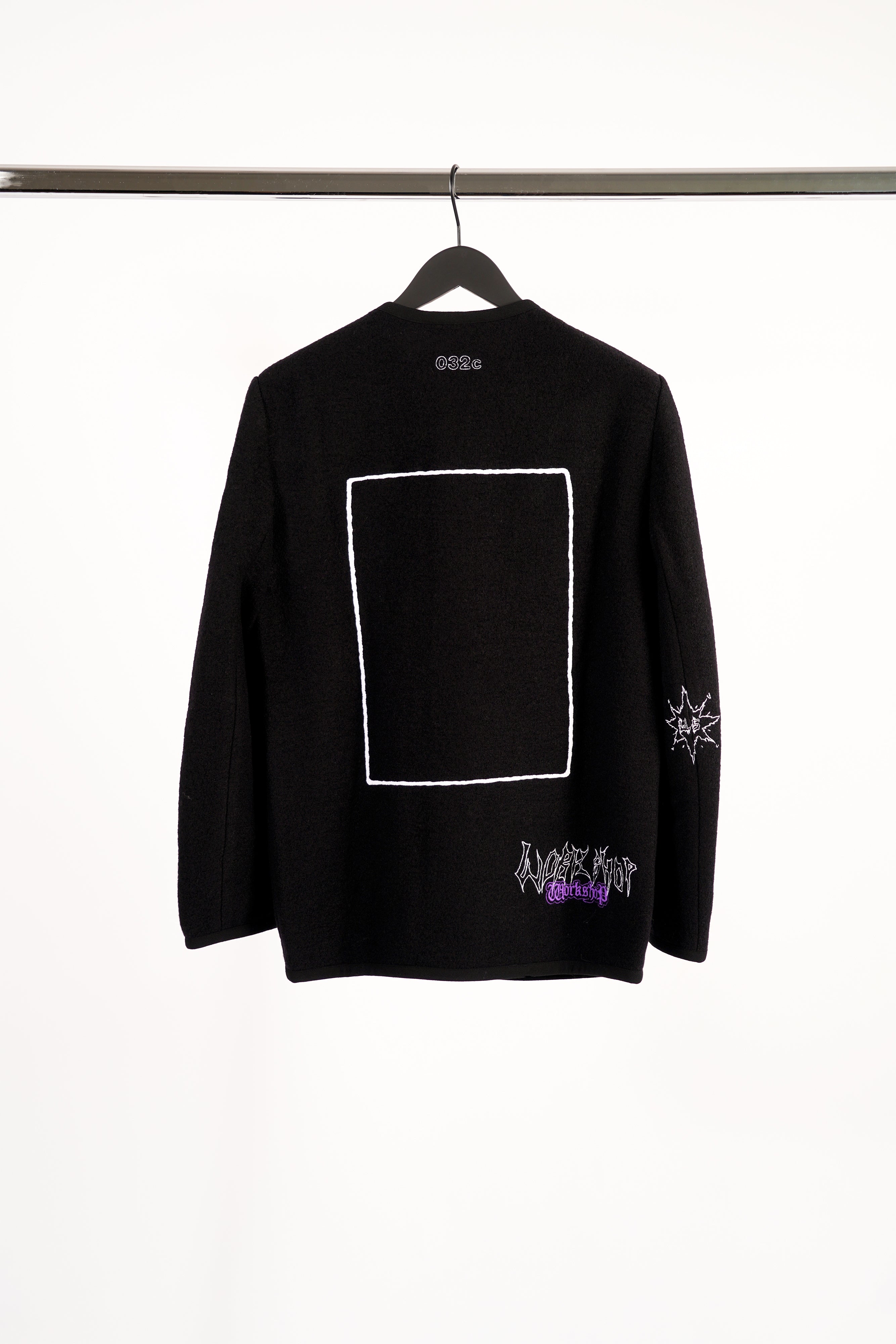 JANKER WITH EMBROIDERY