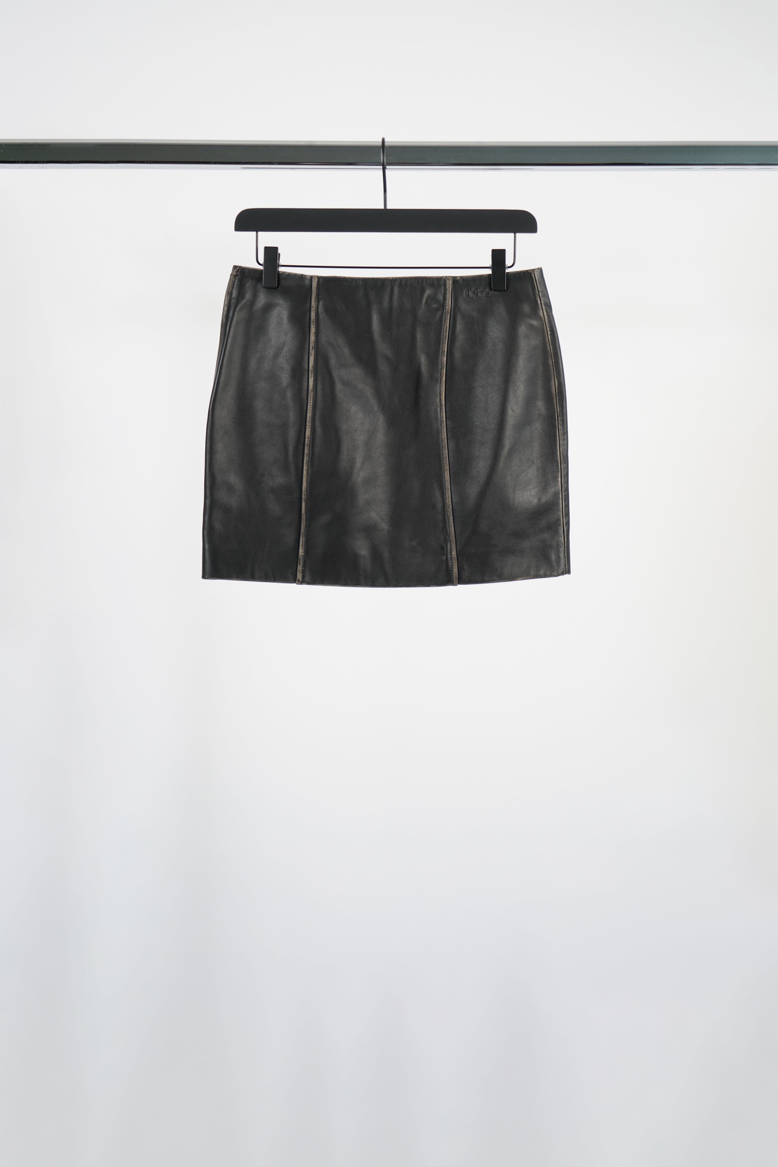 "UMA" LEATHER MINI SKIRT