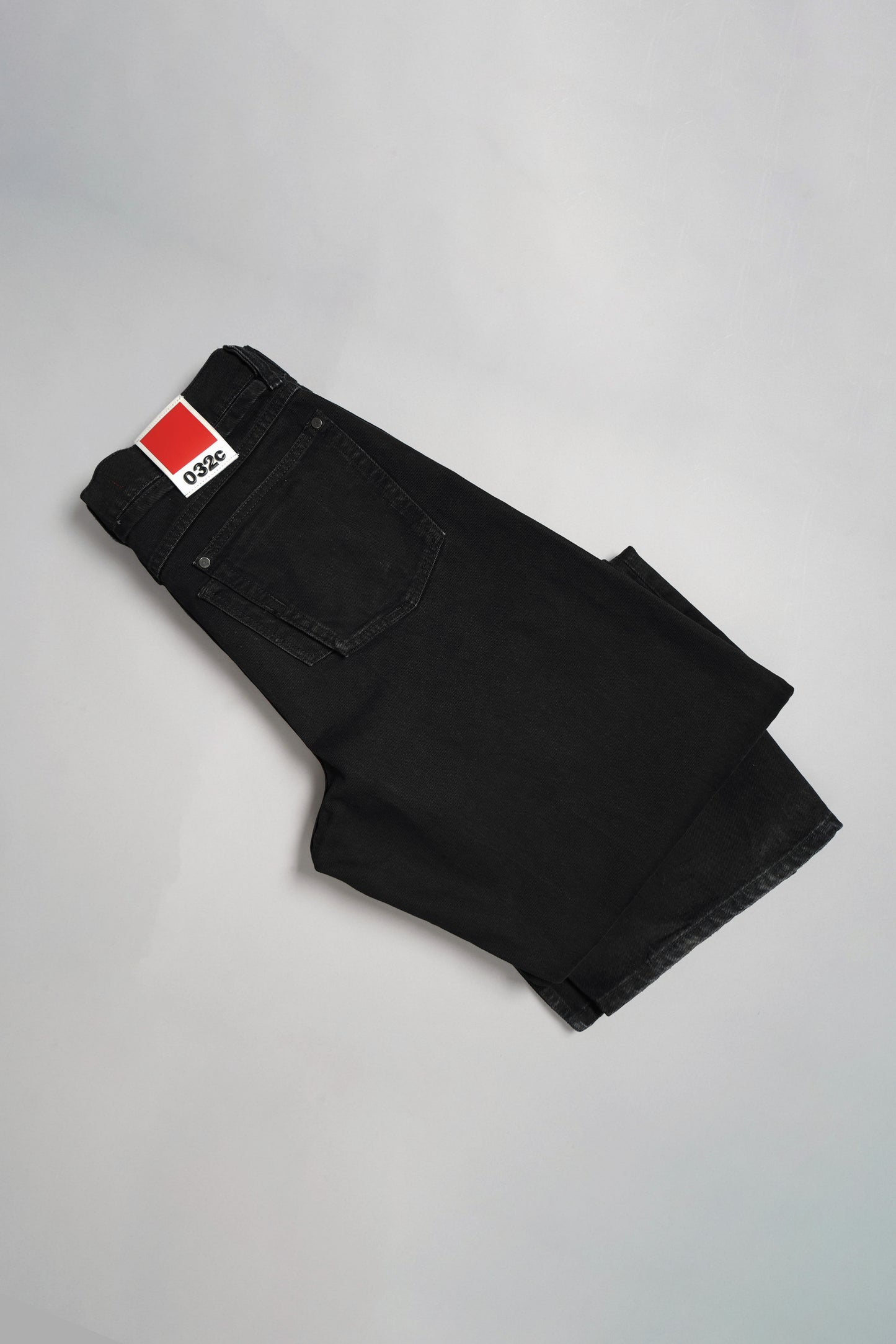 "DOWN TO EARTH" STRAIGHT LEG JEAN