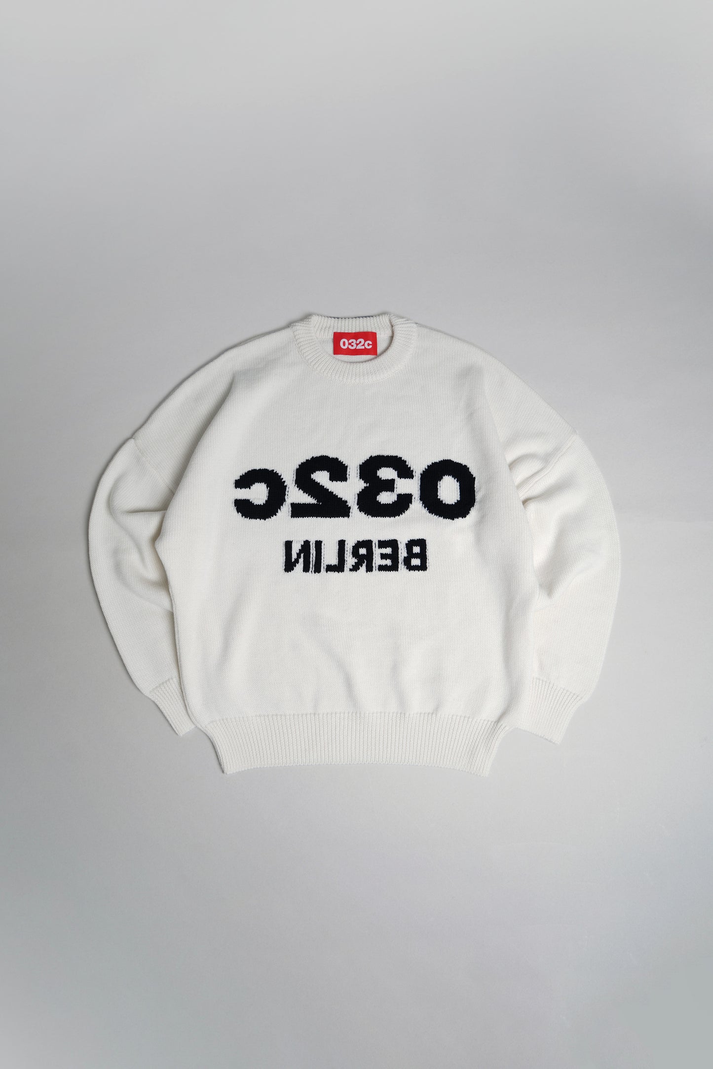 "SELFIE" SWEATER WHITE/BLACK